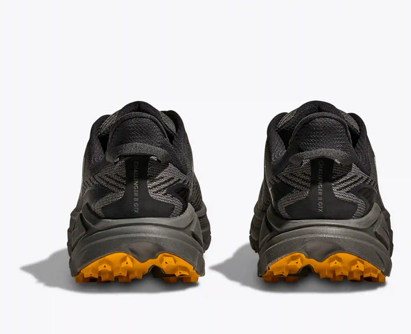 Challenger 8 GTX:Black / Carbon Black:7:Regular