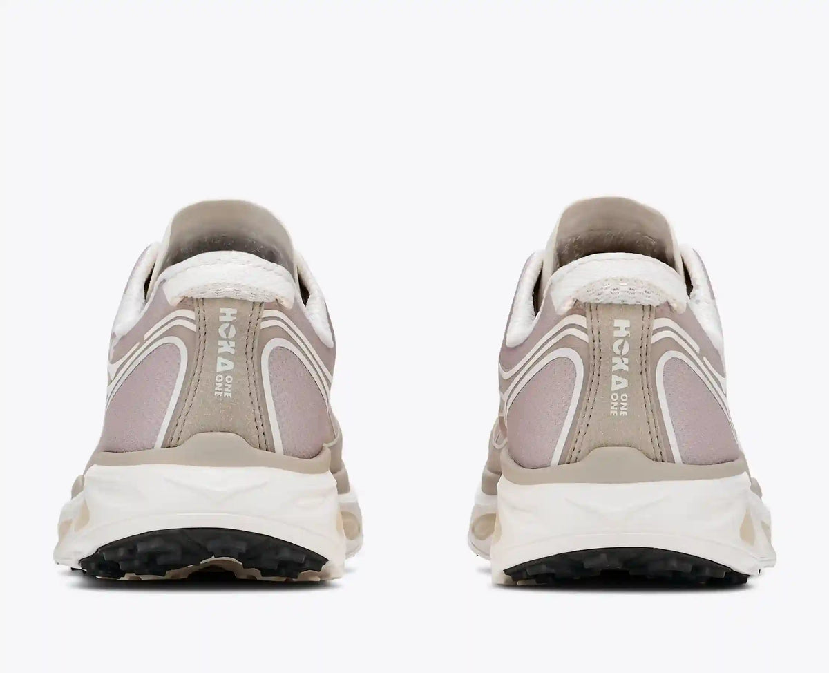 Huaka Pro:Cream / Archival Taupe:M4/W5