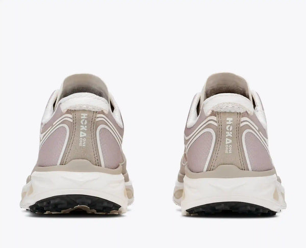 Huaka Pro:Cream / Archival Taupe:M4/W5
