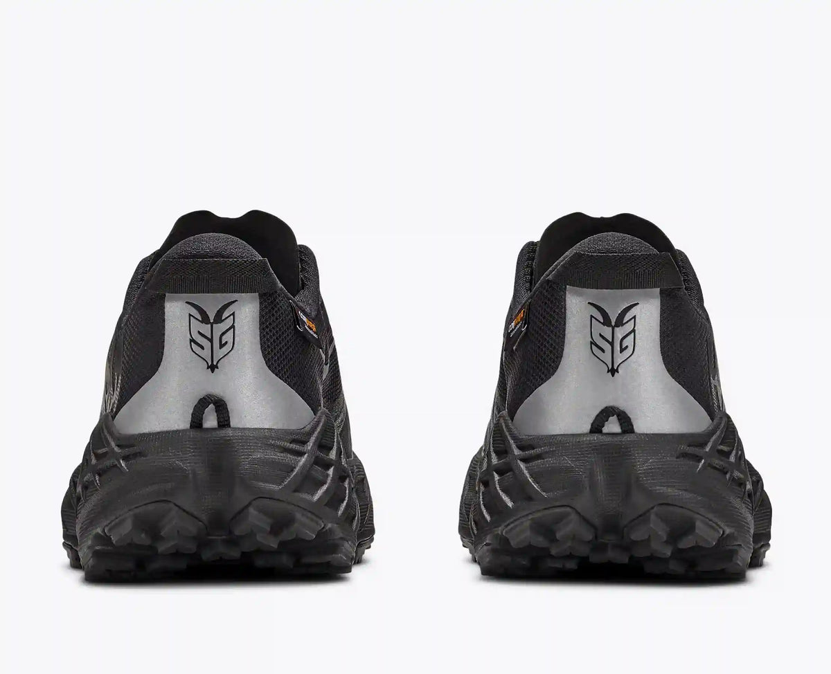 Speedgoat 7 GTX:Black / Carbon Black:5:Regular