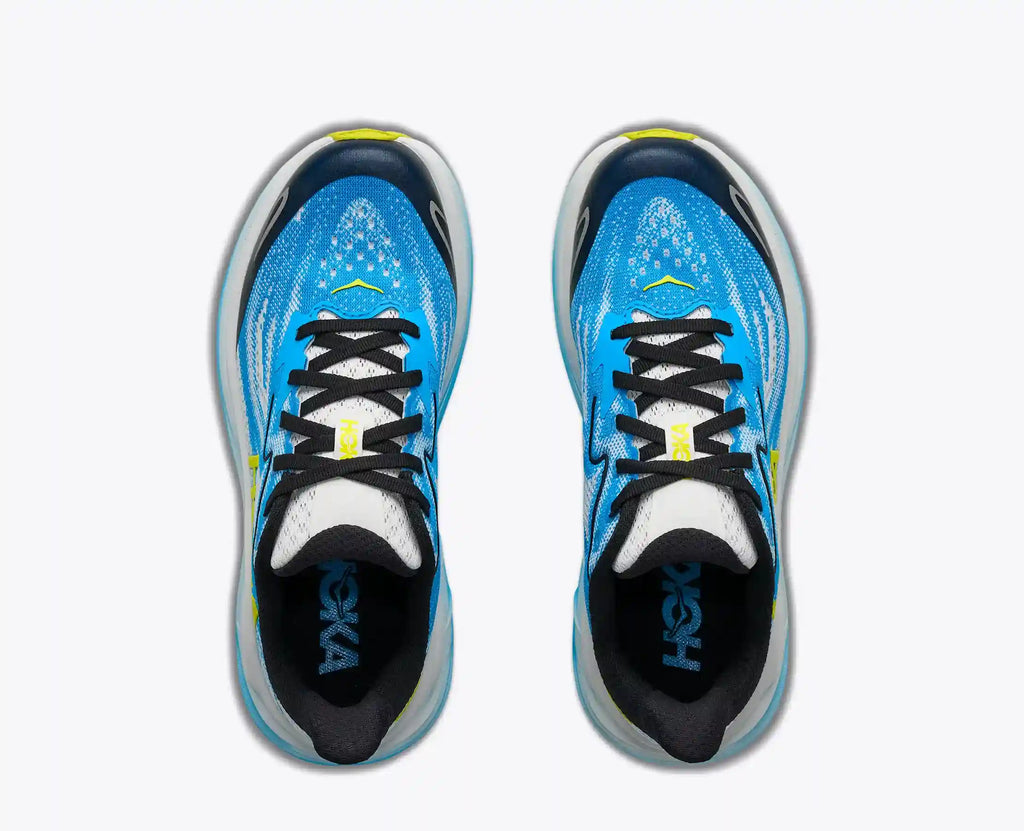 Clifton 10:Black / Carbon Black:3.5Y